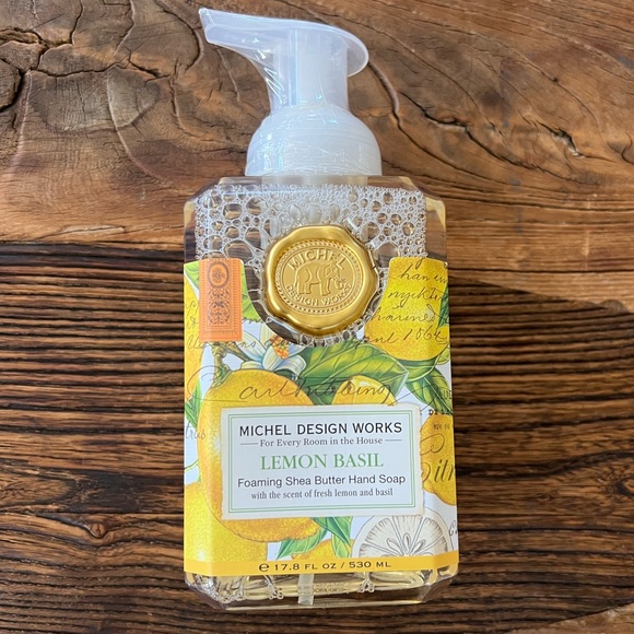 🌸Michel Design Works foaming  Shea Butter hand soap🌸 - Picture 3 of 5